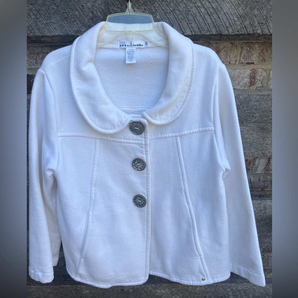 Size small white coat with silver button super cozy